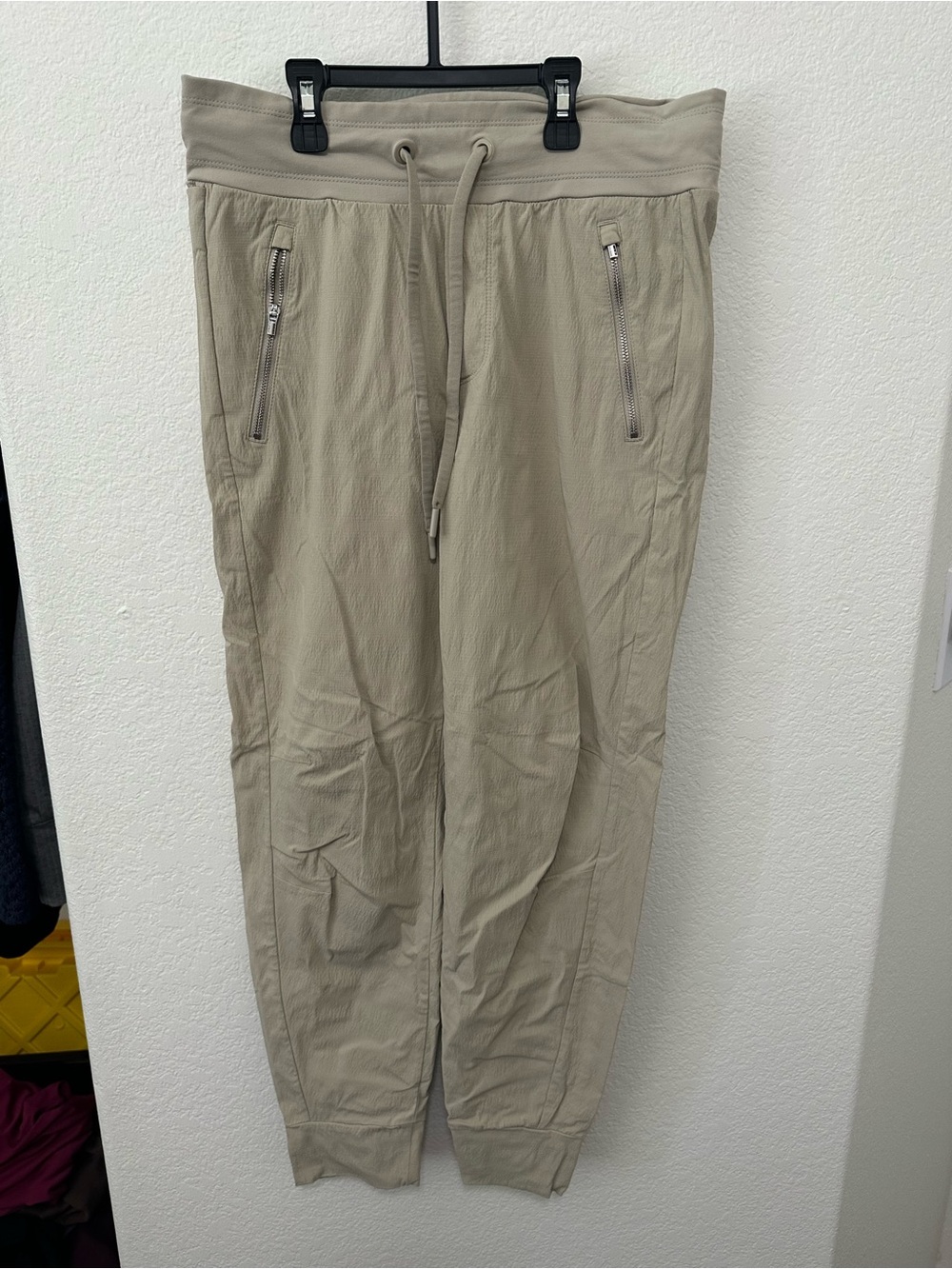 Athleta jogger pants
